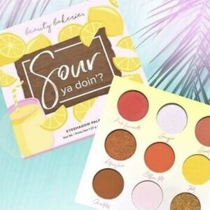 Beauty Bakerie Vibrant Eyeshadow Palette